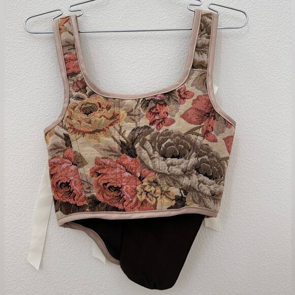 Floral brocade corset - Picture 2 of 5